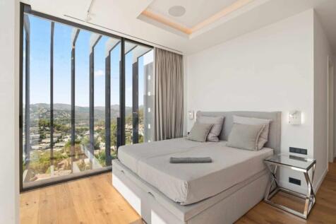 17-cala llamp-Luxus-Villa mit unvergleichbarem Mittelmeerblick-kaufen-doppelbett