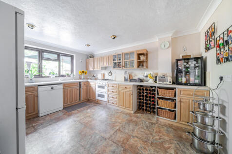 1346886-17-68b01d...