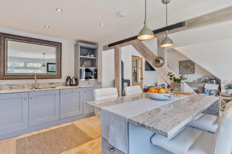 A35 - Flat 1 Heron Creek, Newton Ferrers - 250929