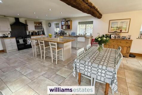 Open Plan Kitchen Diner