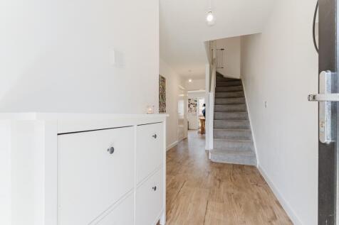 21 Venus Avenue, Barton Seagrave (7 of 27).jpg