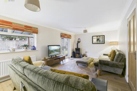 cam04425g0pr0334still005