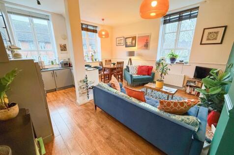 Open Plan Kitchen & Living Room