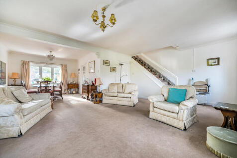 1370458-11-68f8c8...