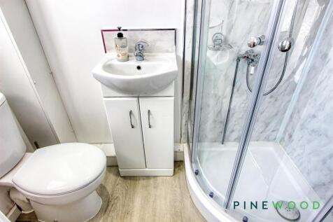 GROUND FLOOR SHOWER ROOM (HOUSE)