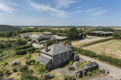 Land in PL15 9RQ