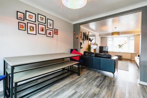 Living / Dining Room