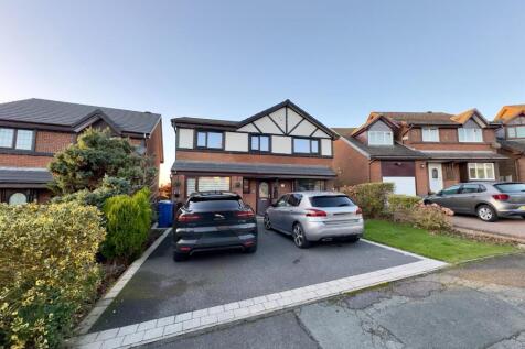 Main Photo2, Clockhouse Grove, Burnley, 5 Bedroom 