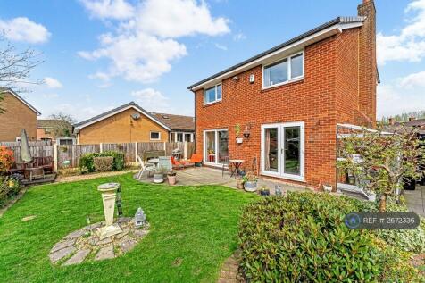 Back Of House / Back Garden