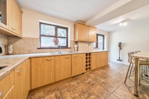 1368890-15-68ecf5a4e0b5f