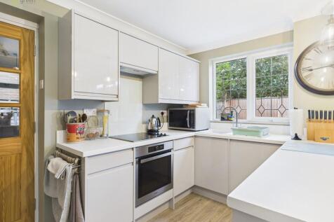 CAM04914G0-PR0288...