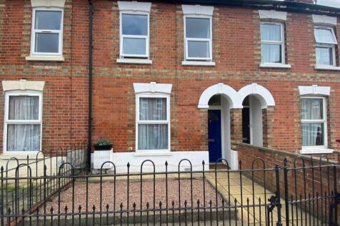4 Bedroom Terraced in RG1 5NR