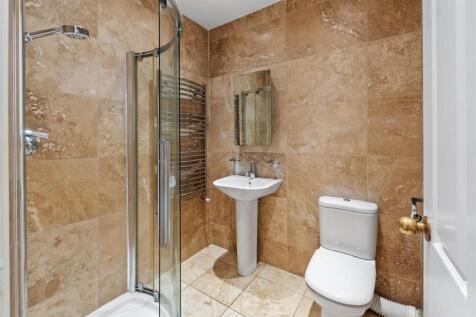 Shower Room.jpg