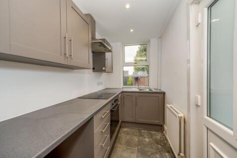 KITCHEN, DINER AND LIVING ROOM