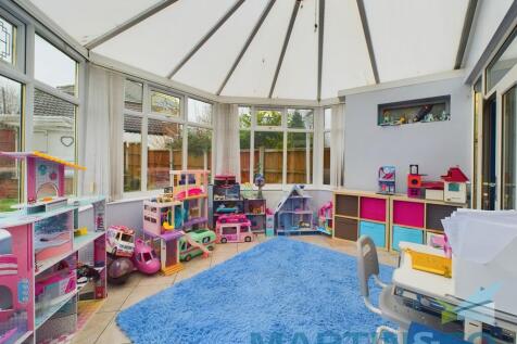 CAM01870G0-PR0147...