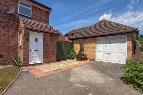 Garage & Driveway