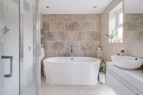 Jack And Jill En-Suite 4