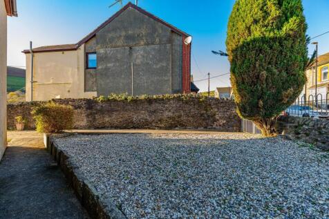 3 Llantygwyn EXT-3.jpg