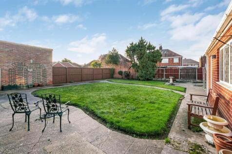 21 Riversdale Drive3.jpg