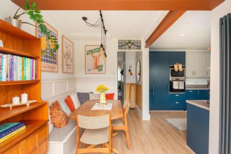 3E9RSG - Dining Area B.jpg
