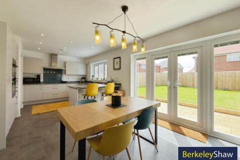 Kitchen/Living/Dining