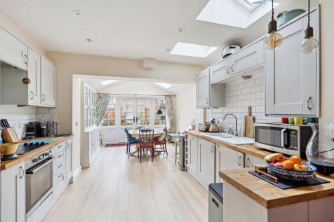 Kitchen_Dining