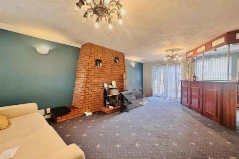 SECOND RECEPTION ROOM/BAR