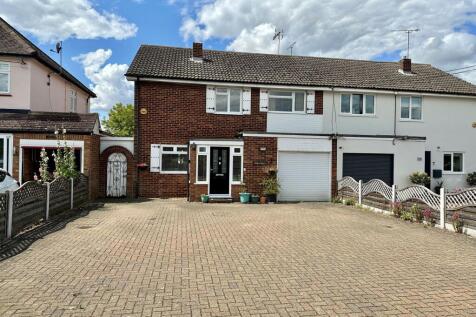 Front Driveway and Garage