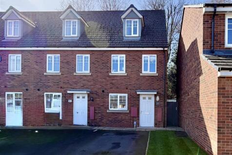 Nash Gardens Wollaston 1.jpg