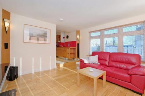 Lounge photograph 2
