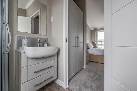 Plot 19 Littlehampton Marina-Small-PorticoMarketin