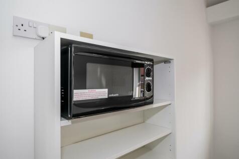 Studio 4, 84 Elphinstone Road-26_web.jpg