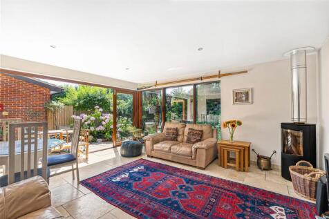 Garden/Family Room