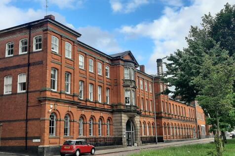 A selection of spacious, brand new two bedroom apartments in the popular and well located Mint development in the Jewellery Quarter. These well thought out apartments are significantly larger than mos