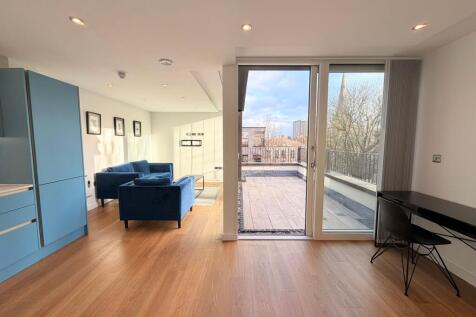 Living Room &amp; Kitchen Area
