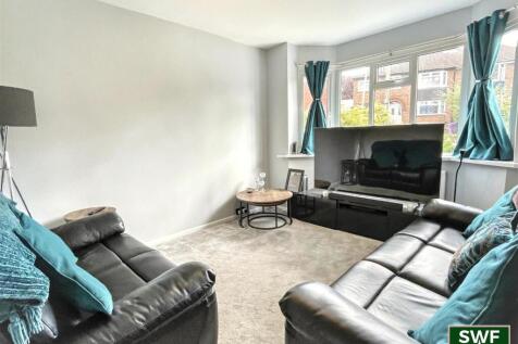 Living room1.jpg