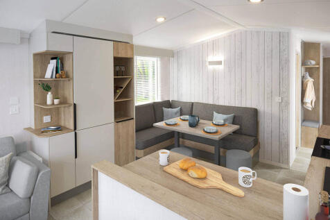 Swift Moselle Caravan N93 Lrg 2.jpg