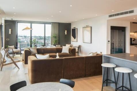 Penthouse Sky Lounge