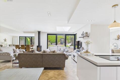 CAM03830G0-PR0148...