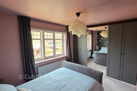 Bed 1 2805