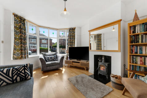 8 GREEN AVENUE-32.jpg