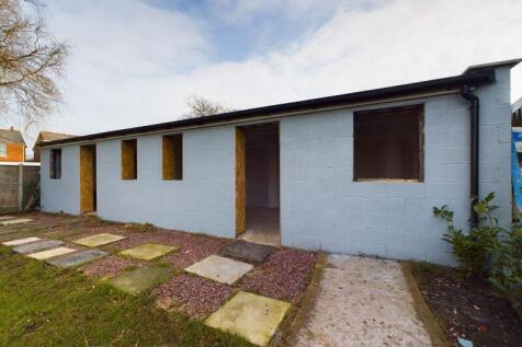 Potential Gym/ Office/ Accomodation