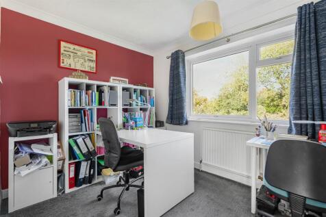 The Paddocks, Bugbrooke