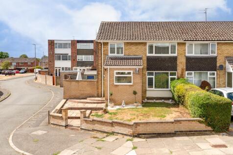 15 Medina Road, Corby (1 of 32).jpg