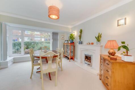 KITCHEN, DINER AND LIVING ROOM