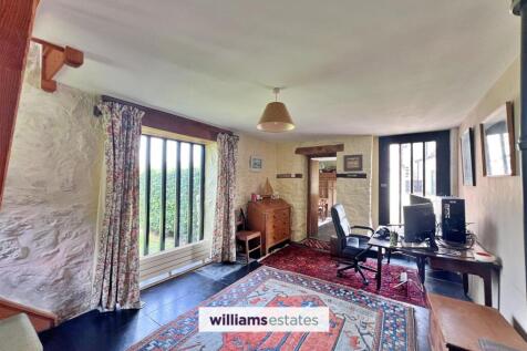 Cottage Sitting Room