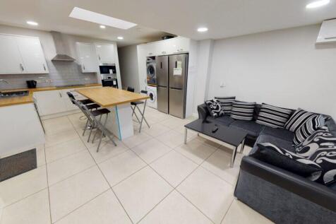 6 Bedroom House in B29 7DL