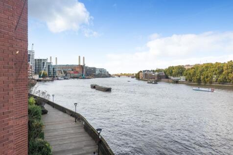river view to battersea power station