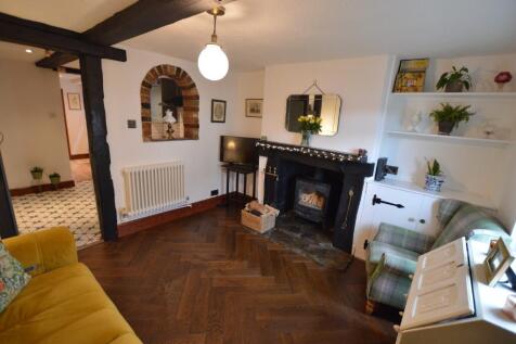 Lounge To Front