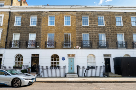 Elegant Chelsea Townhouse with Private Garden | P